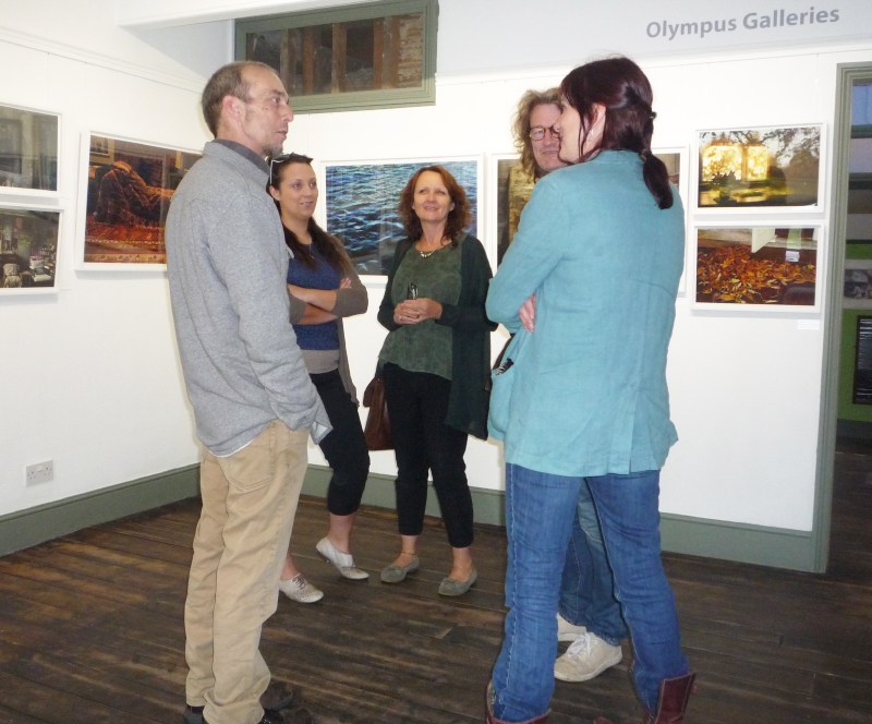 ANNIE LEIBOVITZ EXHIBITS AT DIMBOLA