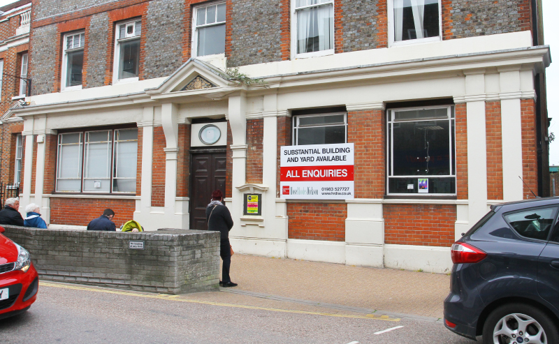 NATIONAL RESTAURANT CHAIN SET FOR NEWPORT HIGH STREET
