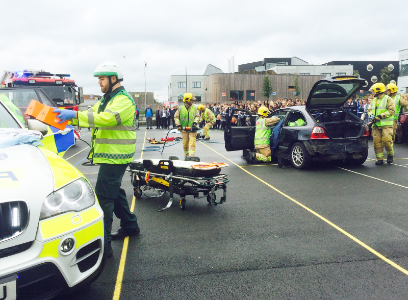 POWERFUL HEAD ON DEMONSTRATION FOR COWES COLLEGE STUDENTS