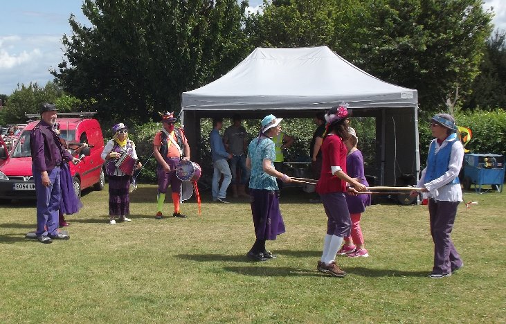 WHITGAR MORRIS DANCERS SEEKING NEW MEMBERS