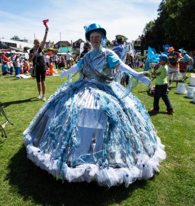 newcarnivalcompanyviva