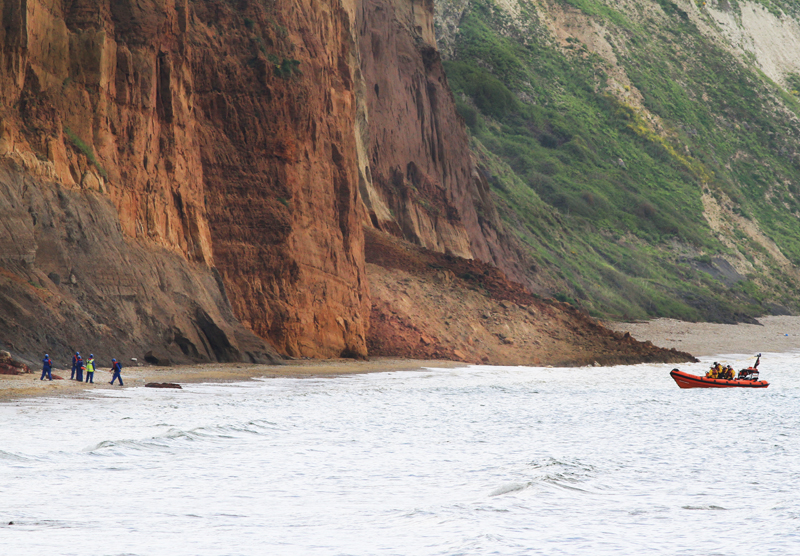 yaverlandclifffallcoastguardsearch11