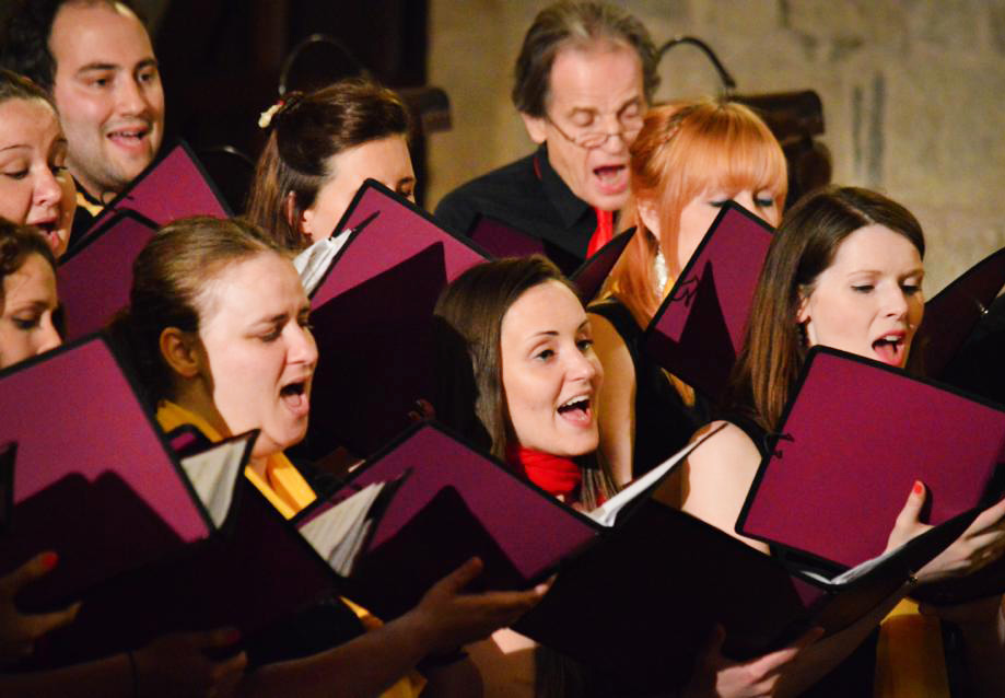 LONDON CHOIR TO TOUR THE ISLAND IN AUGUST