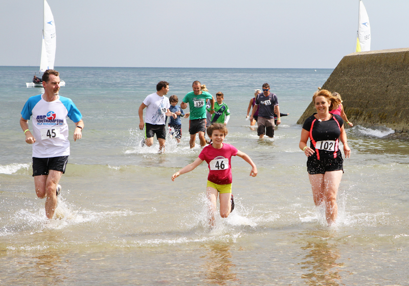 DASHING AND SPLASHING IN AID OF LOCAL LIFEBOAT