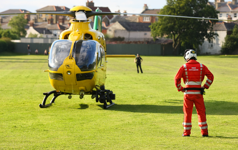 hampshireisleofwightairambulanceblueskiessummerghiowsimeonstreet