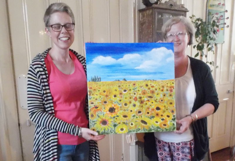 BLANK CANVAS BUILDS HOSPICE EMBLEM AT PEOPLE’S GALLERY