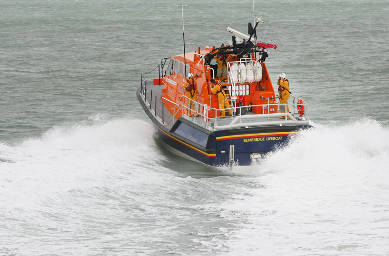 CROWDS ENJOY BEMBRIDGE LIFEBOAT OPEN DAY