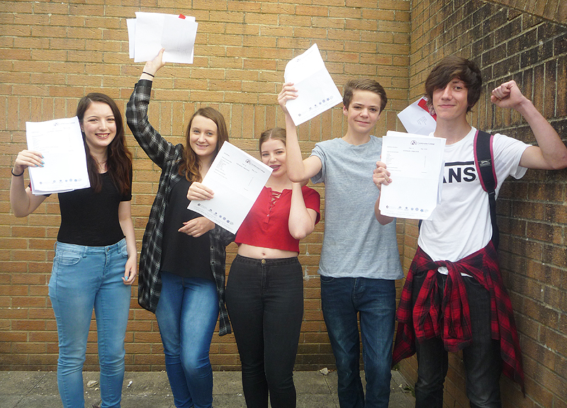 POSITIVE GCSE RESULTS FOR CARISBROOKE COLLEGE
