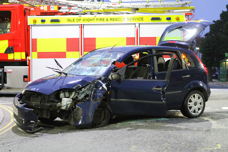 CAR SUSTAINS HEAVY DAMAGE IN SANDOWN CRASH