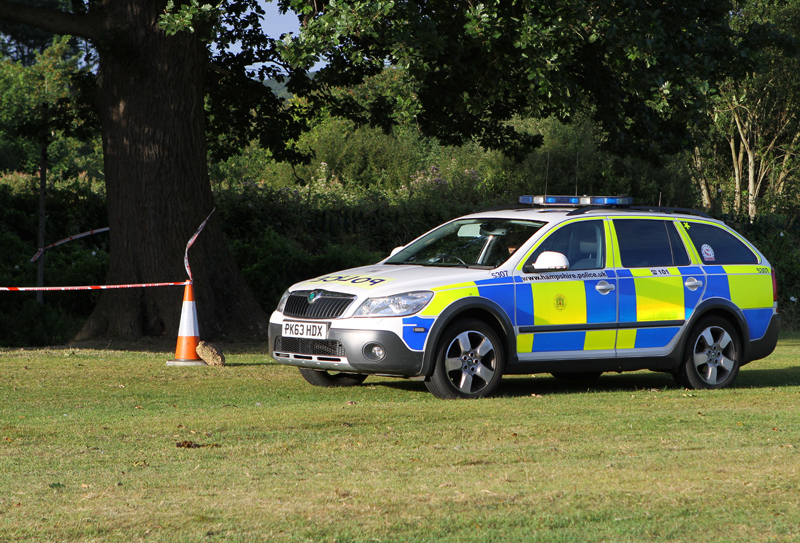 POLICE ISSUE WARNING AFTER MALE APPROACHES TEENAGE GIRLS