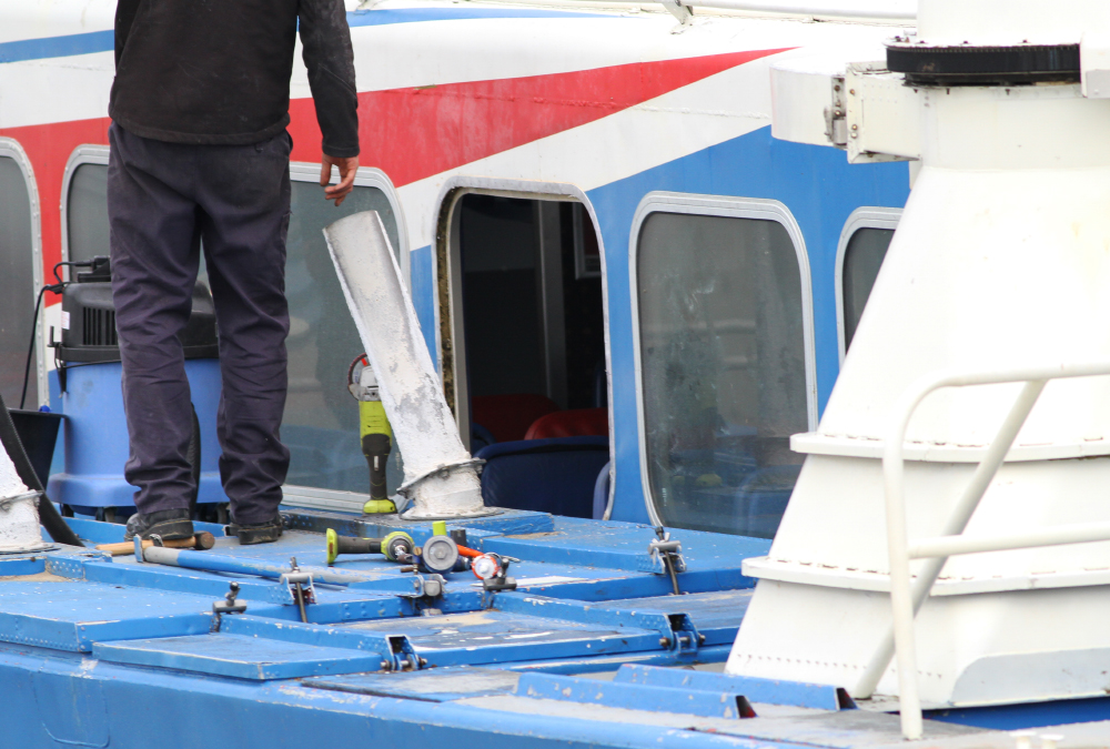 HOVERCRAFT OUT OF ACTION DUE TO SMASHED WINDOW