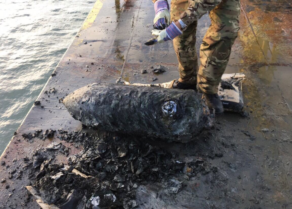 UNEXPLODED WWII BOMB FOUND IN POMPEY HARBOUR