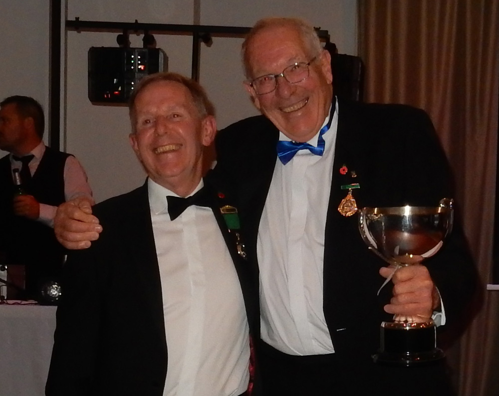 RYDE ROWING CLUB COLLECT 2016 SEASON AWARDS