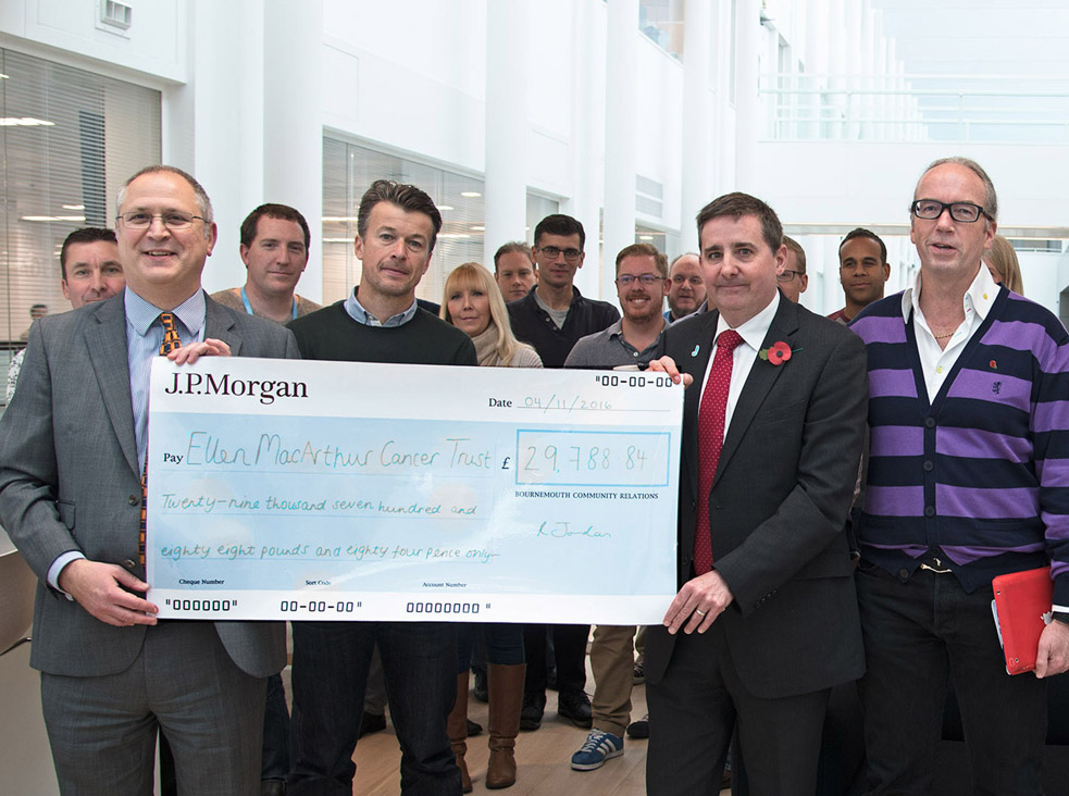 £30,000 CHEQUE PRESENTED TO ELLEN MACARTHUR CANCER TRUST