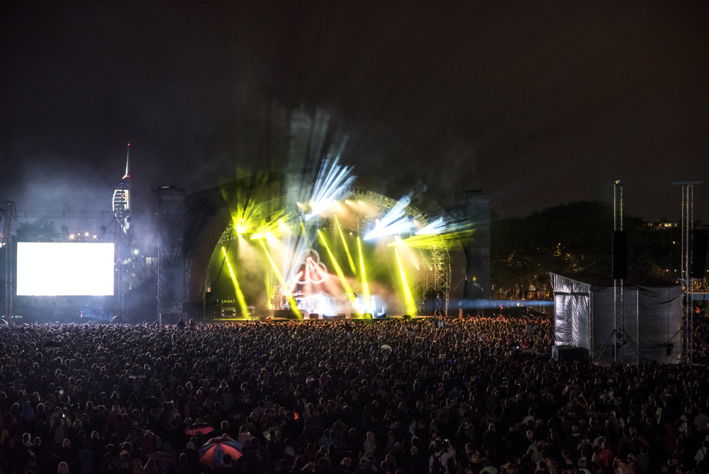 VICTORIOUS FESTIVAL LAUNCHES NEW FRIDAY NIGHT