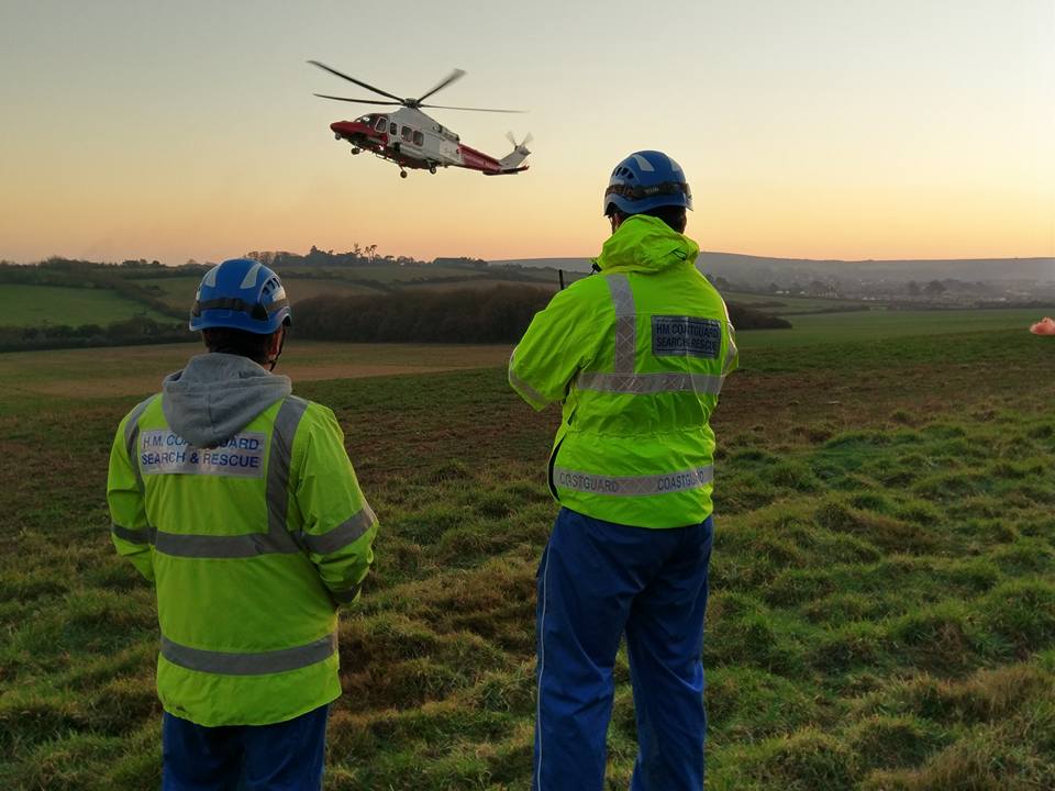 COASTGUARD HELICOPTER AIRLIFTS CASUALTY FROM WEST WIGHT