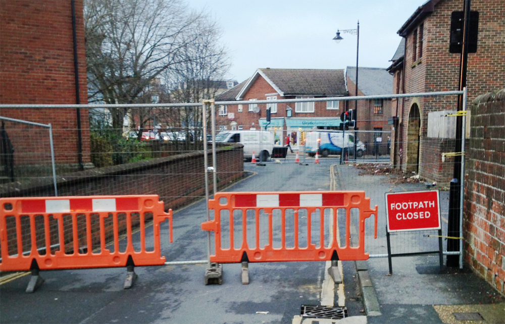 FIRE DAMAGED BUILDING FORCES ROAD CLOSURE AGAIN