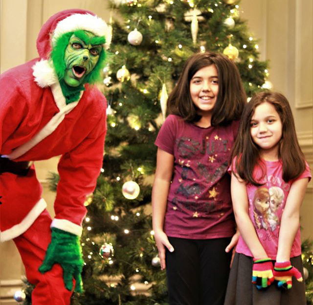SISTERS WIN COMPETITION TO DESIGN ROYAL HOTEL’S CHRISTMAS CARD