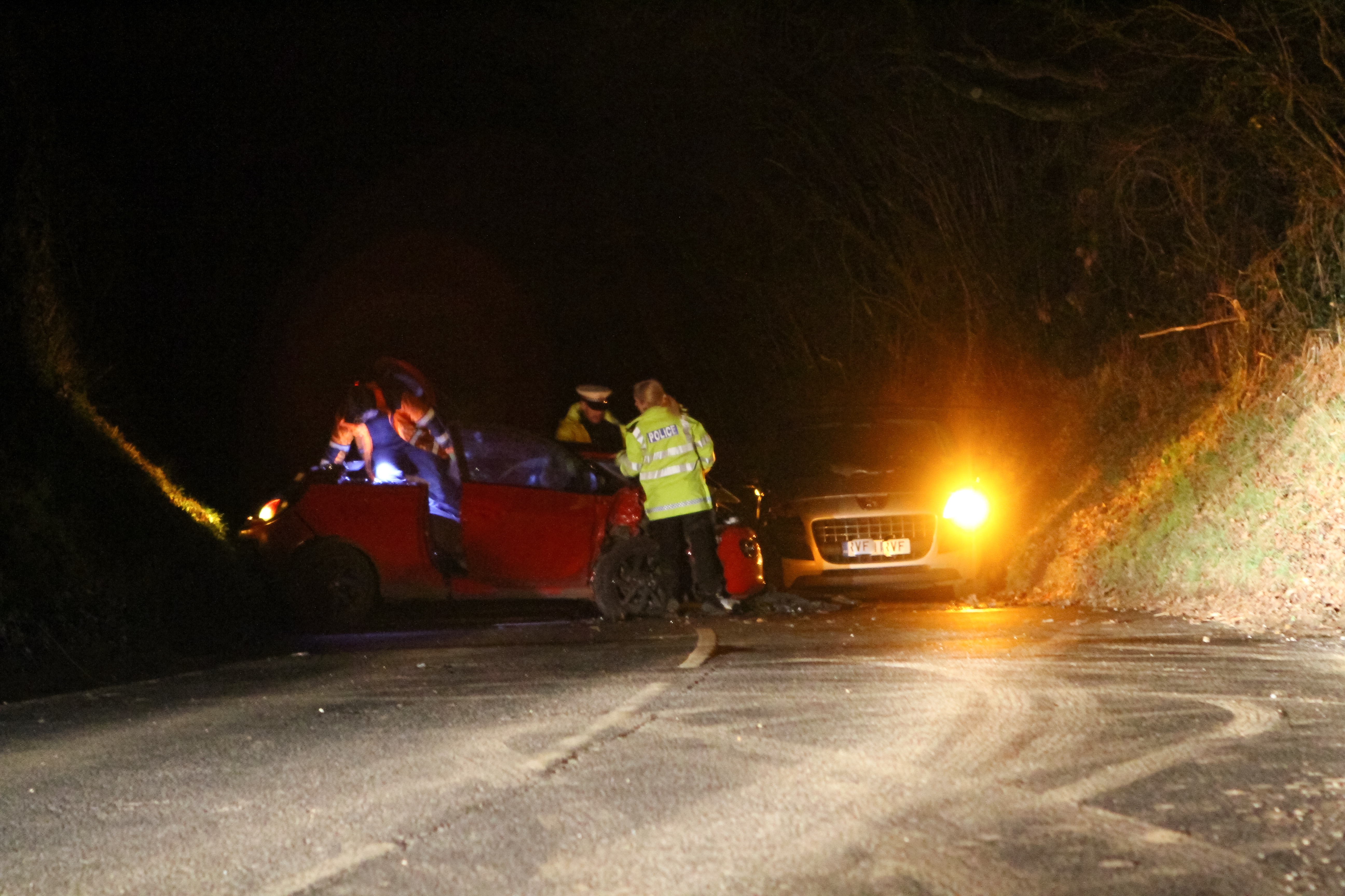 EMERGENCY CREWS CALLED TO CARISBROOKE CRASH