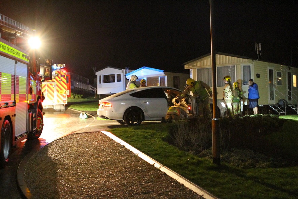 FIRE CREWS CALLED TO WHITECLIFF BAY
