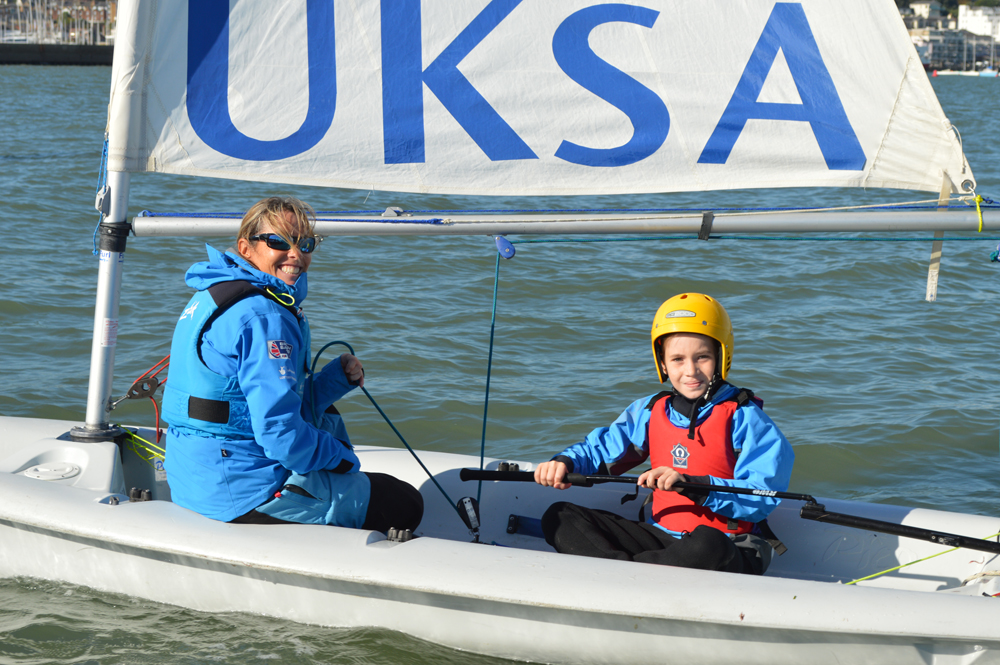 WIGHT AID GRANT £21,000 TO LOCAL CHARITIES