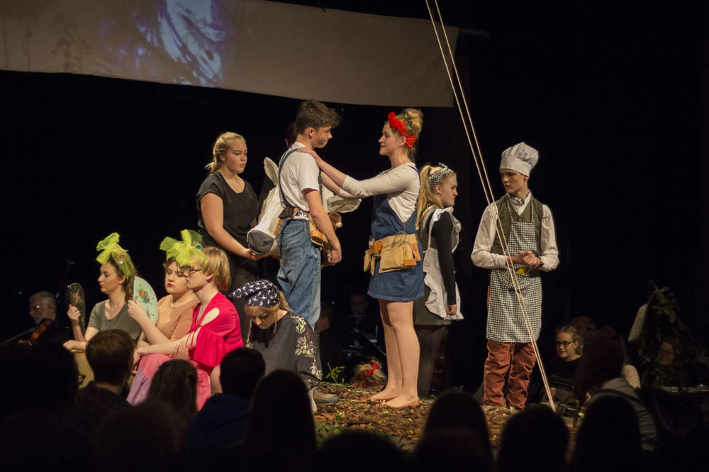 CHRIST THE KING COLLEGE STUDENTS GO INTO THE WOODS