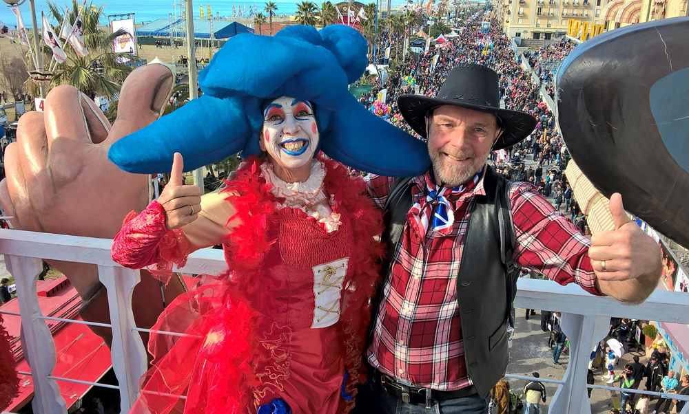 CARNIVAL CRAZY ISLANDERS JOIN FESTIVITIES IN ITALY