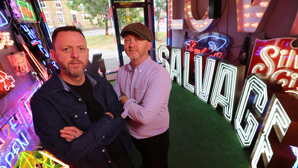 SALVAGE HUNTERS HEADING TO THE ISLE OF WIGHT
