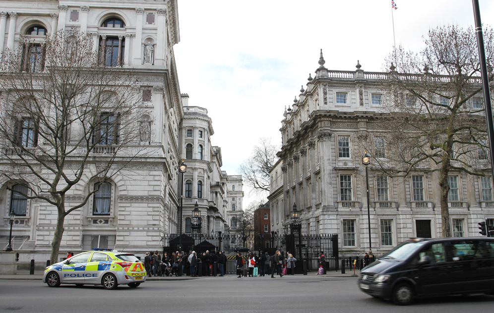 COUNCIL LEADER MEETS SECRETARY OF STATE TO DISCUSS ISLAND’S FINANCIAL SITUATION