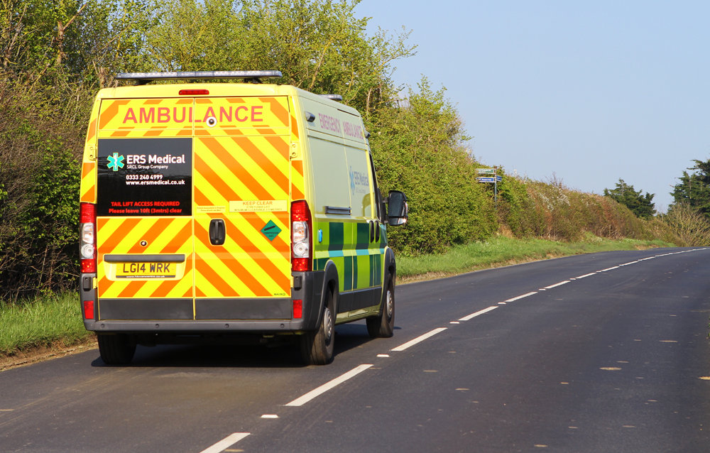 COACH AND 4X4 COLLIDE NEAR NINGWOOD