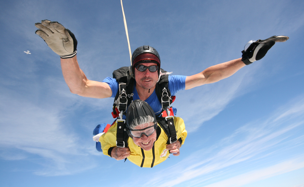 ISLAND FUNDRAISERS INVITED TO TAKE PART IN SKYDIVING CHALLENGE