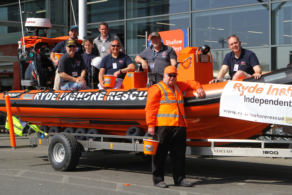 THOUSANDS RAISED FOR INDEPENDENT LIFEBOATS OVER GO ORANGE WEEKEND