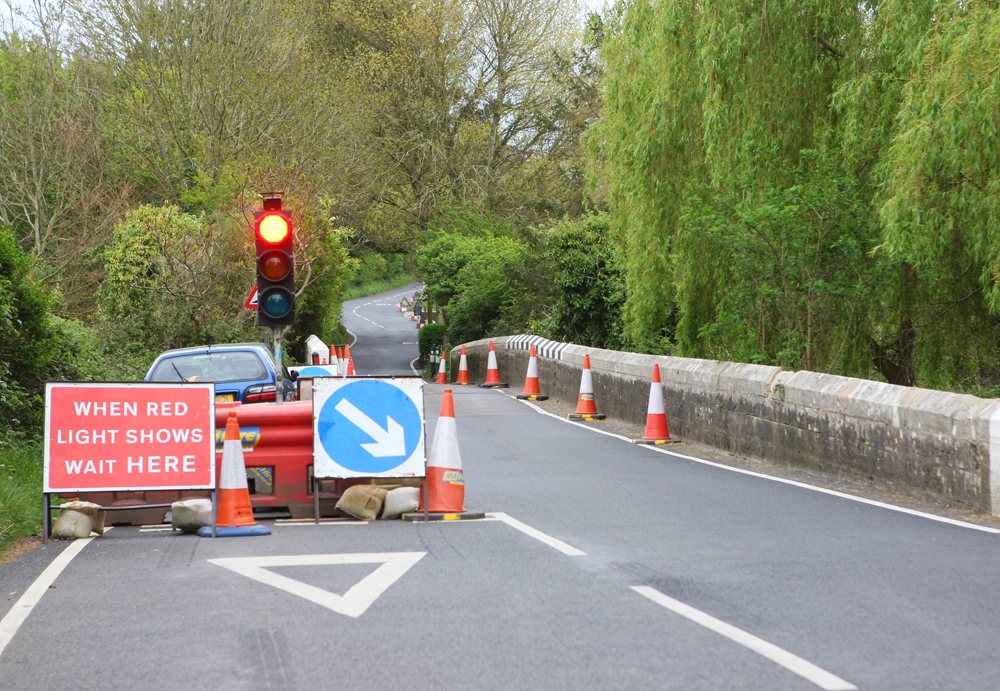 BRIDGE DETERIORATION FORCES TEMP TRAFFIC LIGHTS UNTIL SEPTEMBER