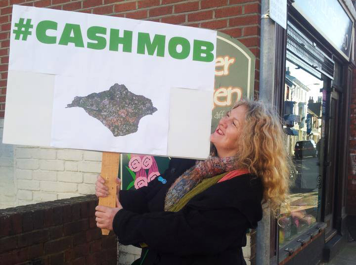 CASH MOB TO BE HELD FOR EAST COWES’ SMALL BUSINESSES