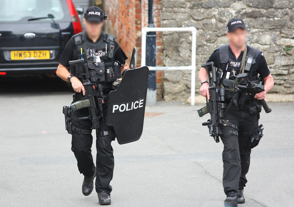 ARMED POLICE DEPLOYED TO RYDE