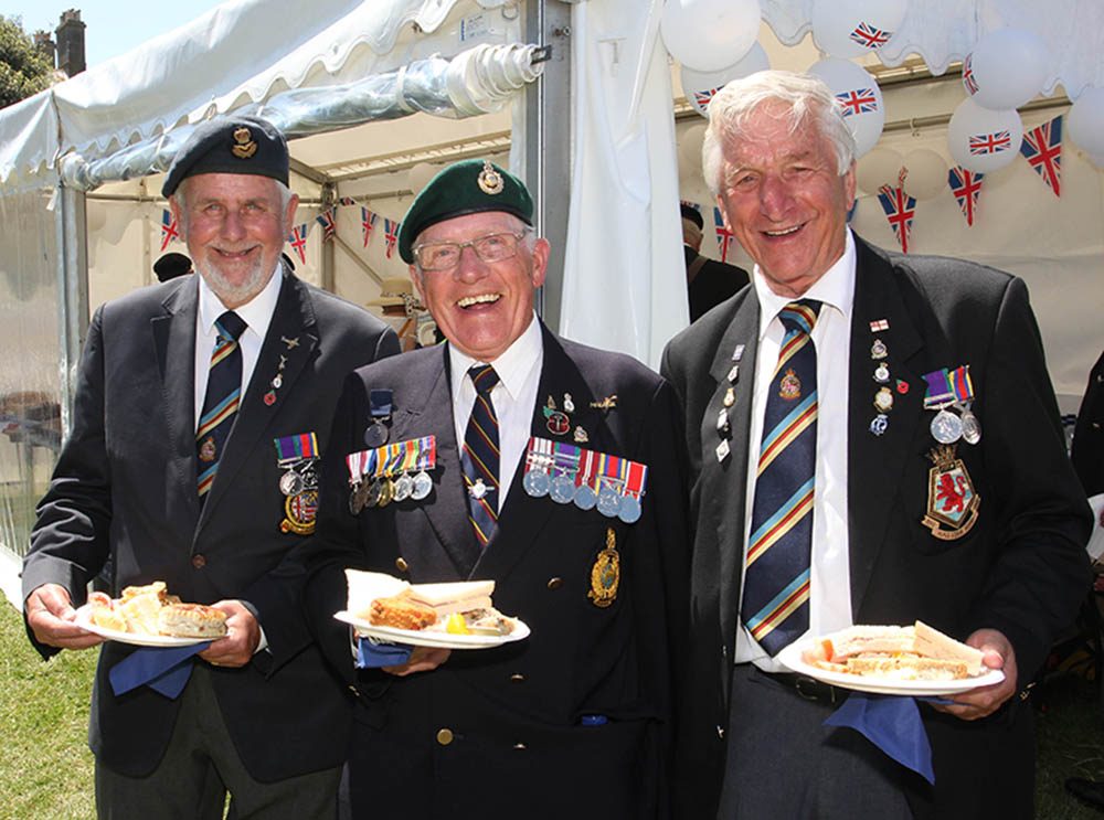 COUNTRY’S ARMED FORCES CELEBRATED IN SUNNY RYDE