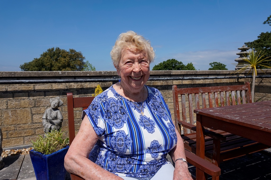 91-YEAR-OLD JOAN TO TAKE ON TANDEM SKYDIVE CHALLENGE