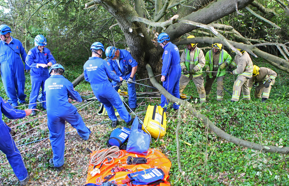 OPERATION TO RESCUE YOUNGSTERS ON CLIFF IN VENTNOR