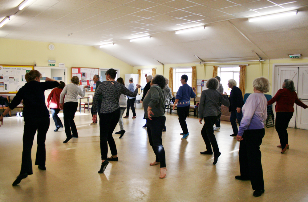 OLDER ISLANDERS INVITED TO JOIN DANCEMAKERS GROUP