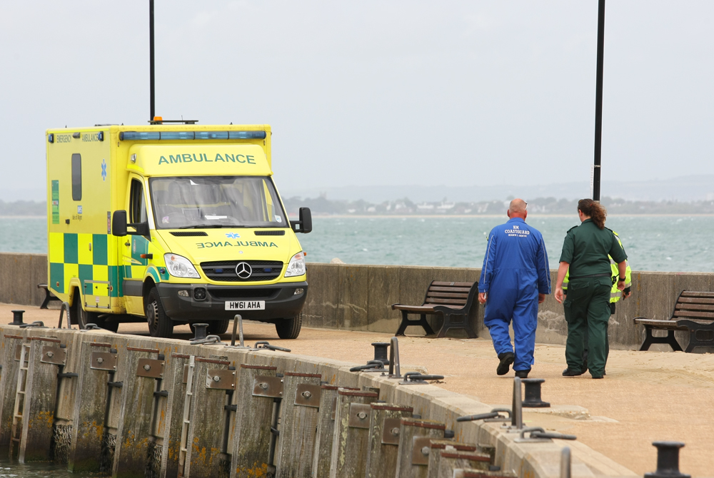WOMAN’S DEATH IN THE SEA OFF RYDE NOT SUSPICIOUS SAY POLICE
