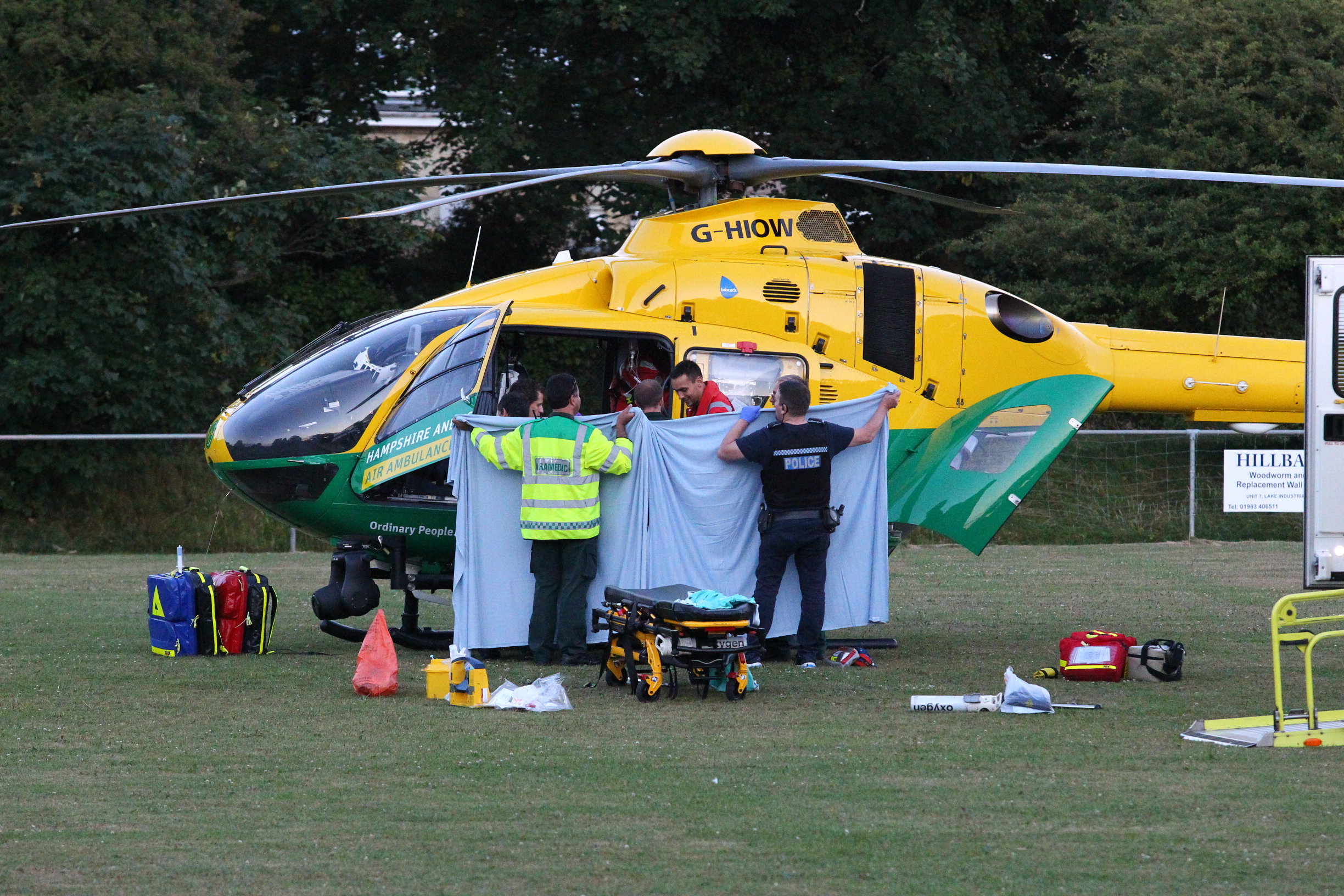 MAN ‘STABBED’ IN BROAD DAYLIGHT IN SHANKLIN