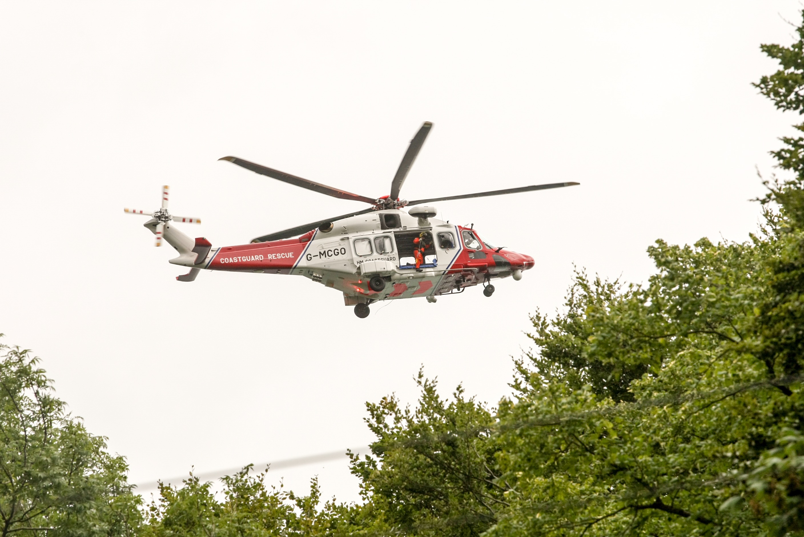 DEVIL’S CHIMNEY RESCUE AFTER MAN COLLAPSES
