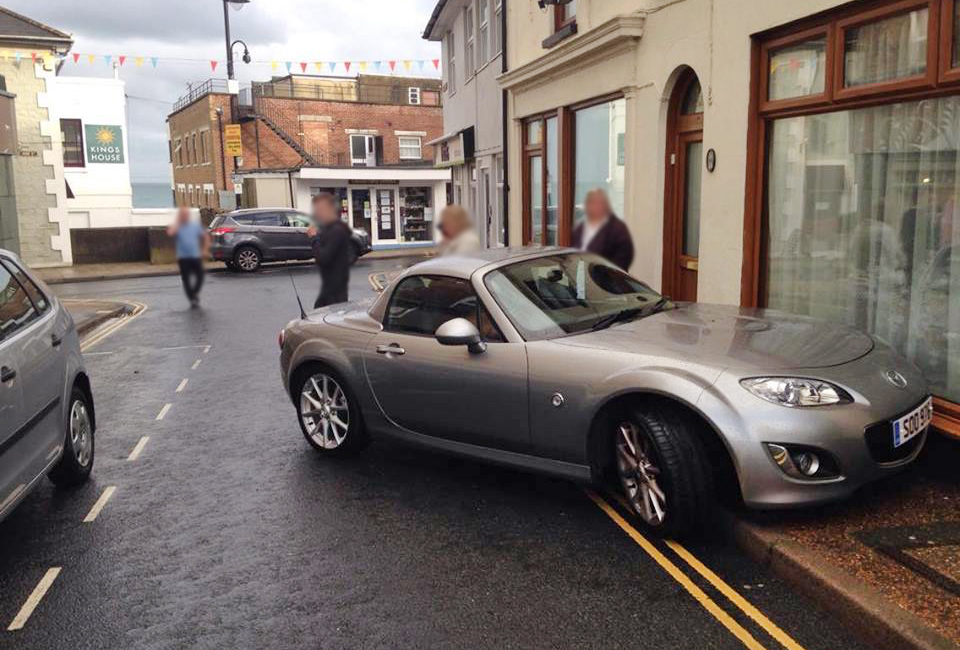 WOMAN CHARGED WITH DRINK DRIVING AFTER SANDOWN BUILDING CRASH