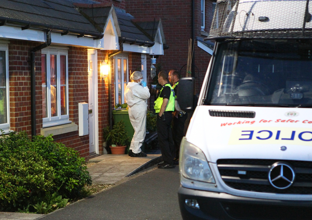 FORENSIC OFFICERS SEARCH EAST COWES HOME