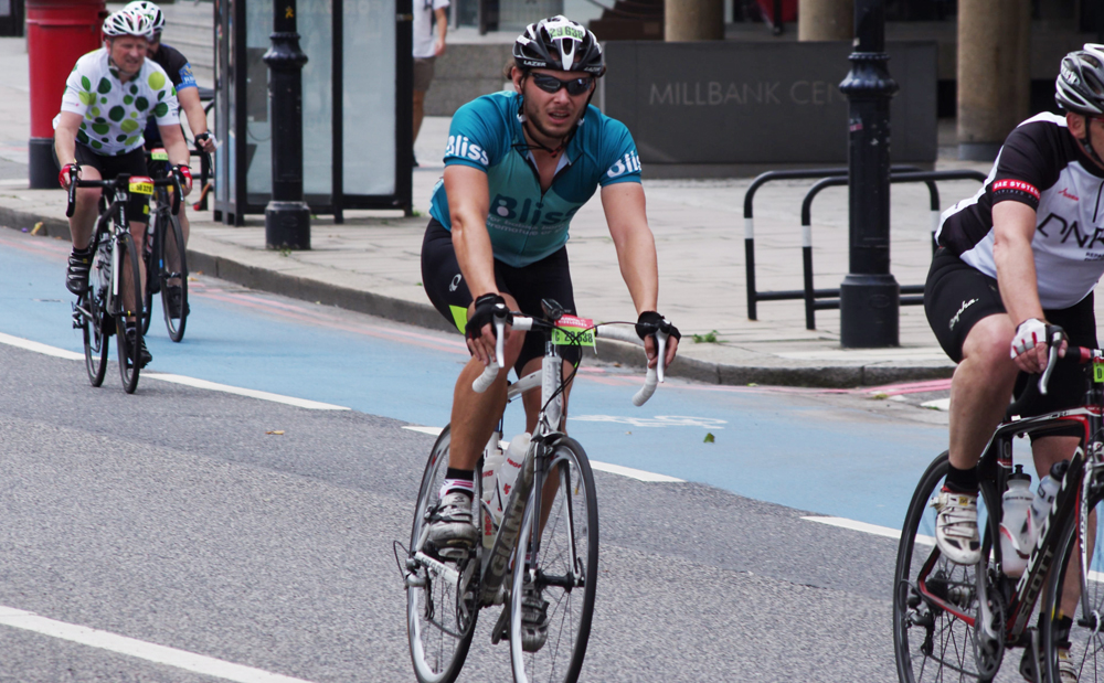 ISLE OF WIGHT DAD COMPLETES 100-MILE BIKE RIDE FOR CHARITY