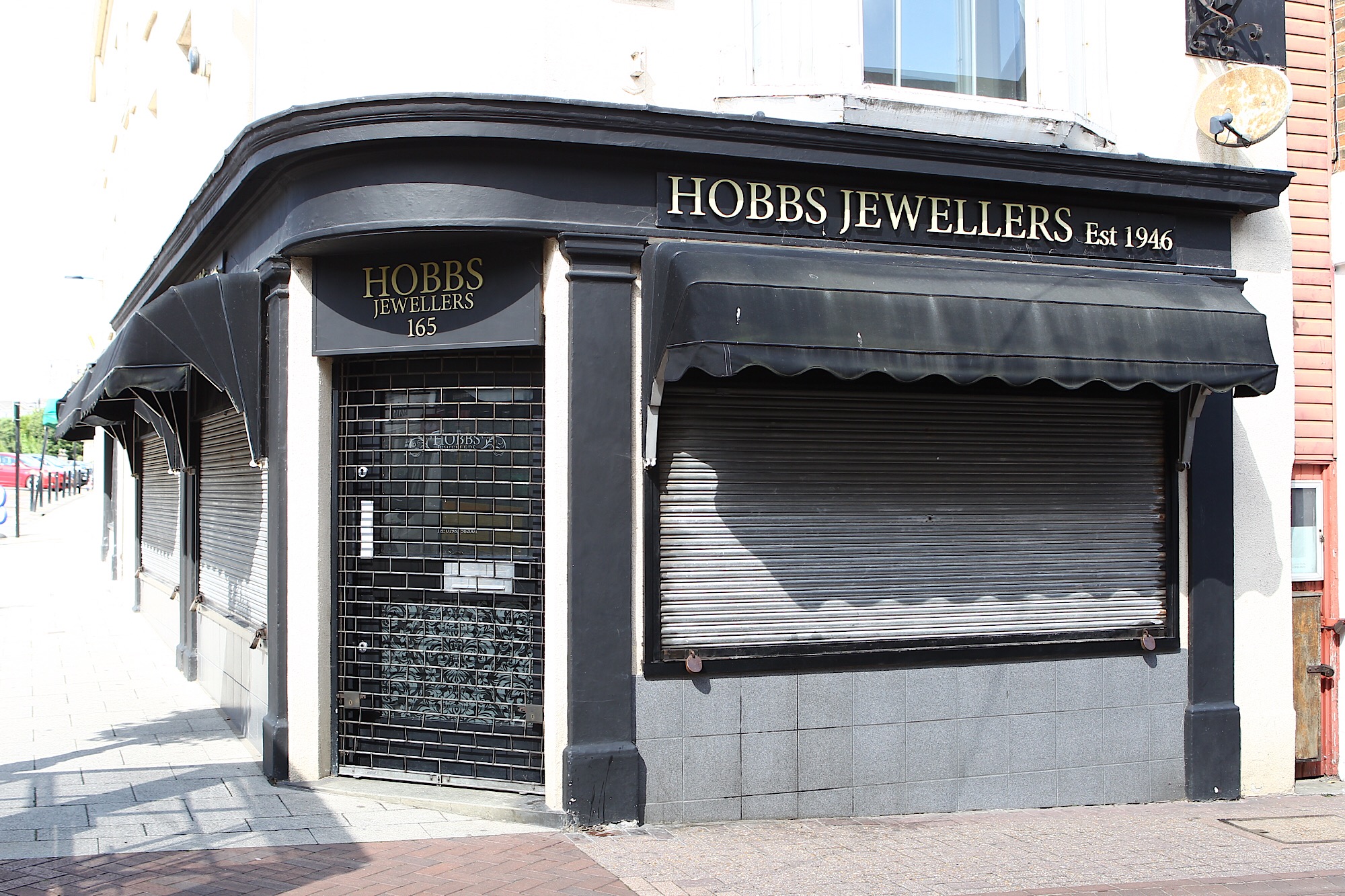 HOBBS THE JEWELLERS TO CLOSE AFTER MORE THAN 70 YEARS
