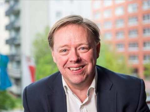 YOUTH TRUST APPOINTS BUSINESS LEADER AS NEW CHAIRMAN