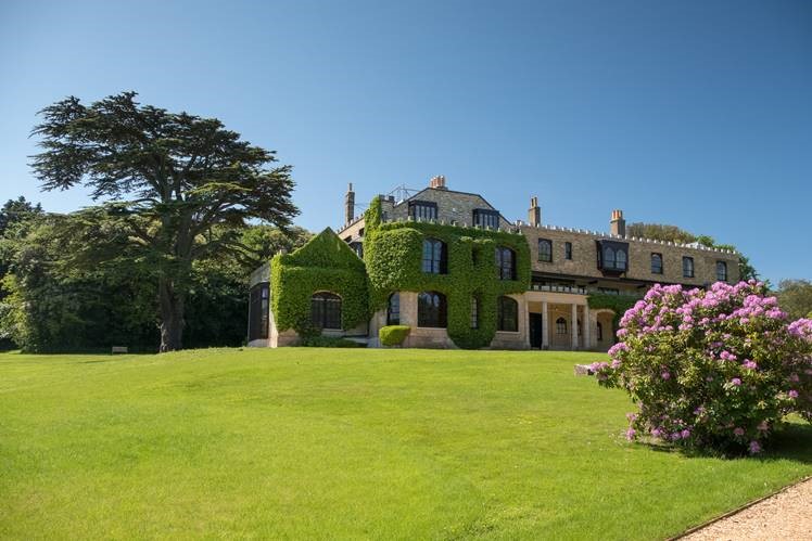 VISIT ISLE OF WIGHT LAUNCHES LITERARY HEROES TRAIL