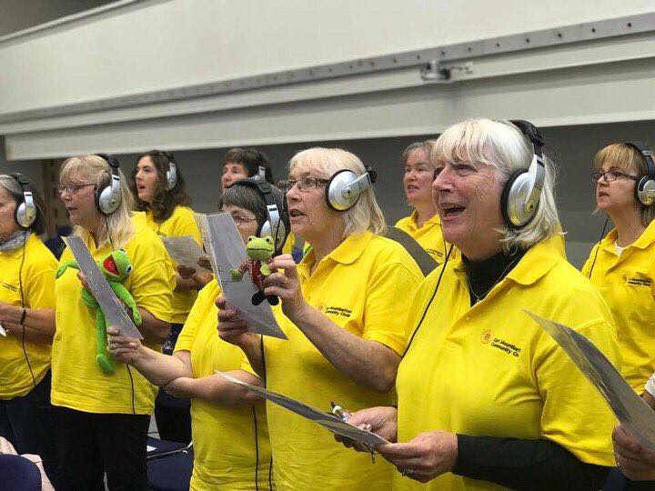 EARL MOUNTBATTEN COMMUNITY CHOIR AIMING FOR CHRISTMAS NUMBER 1