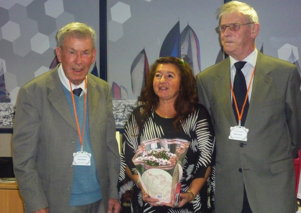 VISITORS TO HERITAGE EXHIBITION ASKED HOW WELL DO YOU KNOW COWES?